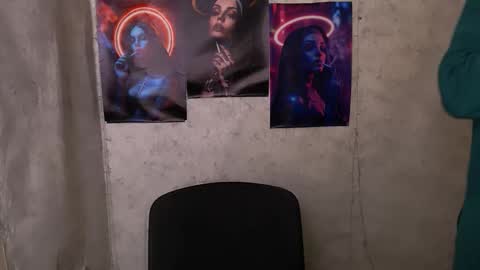 Karolina online show from 09/14/25, 05:28