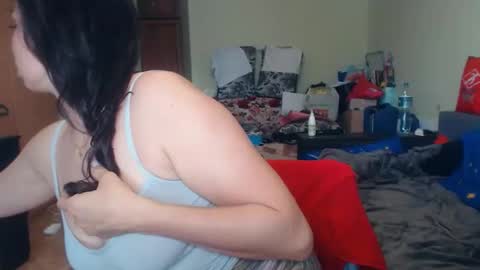 Mila online show from 05/27/26, 12:57