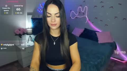 Karolina online show from 05/15/26, 05:47