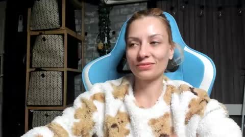 karoline121 online show from 09/24/25, 09:40