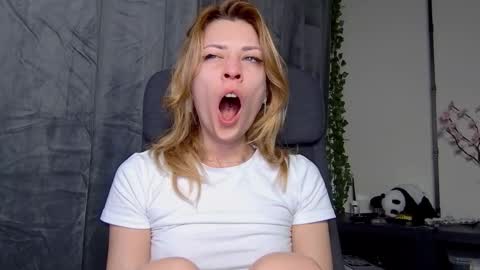 karoline121 online show from 02/07/26, 04:27