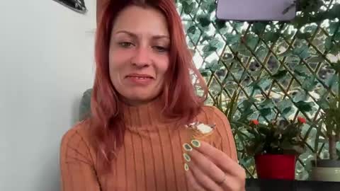 karoline121 online show from 05/31/26, 04:25