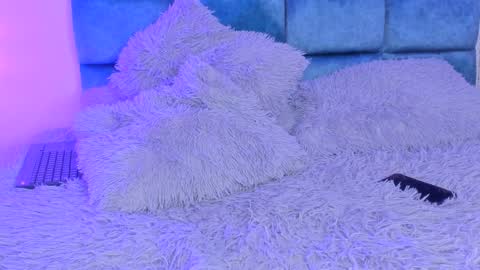 Snapshot of karoline_jones_ chatting on 12/30/24, 11:38 Karoline online show from 12/30/24, 11:38