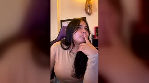 Karoline  online show from 03/18/26, 08:56