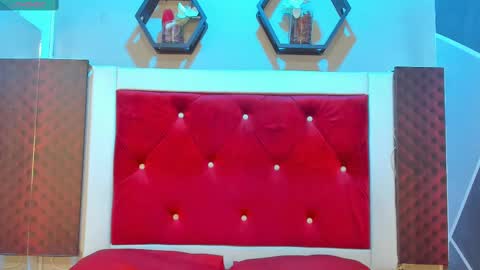 Karol online show from 09/18/25, 11:45