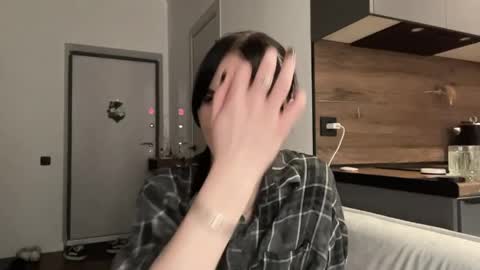 Izzy online show from 05/31/26, 11:17