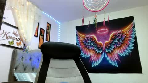 Snapshot of kasandra_314 chatting on 06/19/26, 02:05 kasandra online show from 06/19/26, 02:05