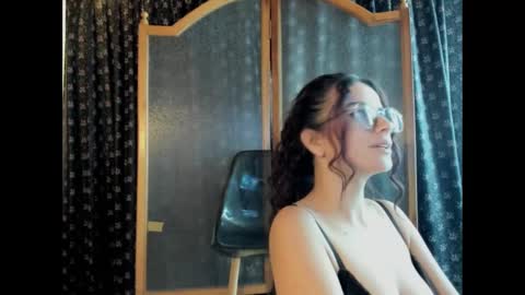 kassandra james online show from 03/06/25, 07:57