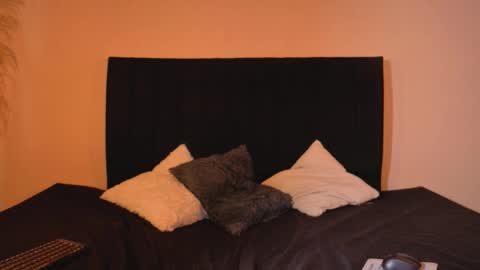 kassandra james online show from 02/02/26, 01:10