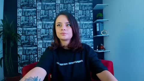 kassandra james online show from 04/13/26, 01:05