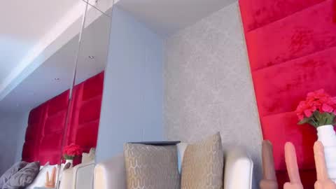 Snapshot of kassandrahall chatting on 12/18/24, 08:57 Kasandra Hall online show from 12/18/24, 08:57