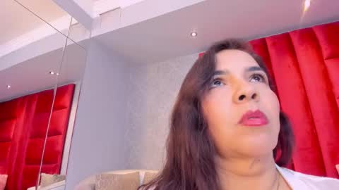 Snapshot of kassandrahall chatting on 12/13/25, 11:43 Kasandra Hall online show from 12/13/25, 11:43