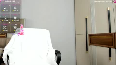 Kasi online show from 04/10/26, 01:22