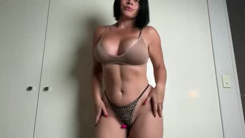 Snapshot of kat1987 chatting on 11/11/25, 11:21 Kat online show from 11/11/25, 11:21