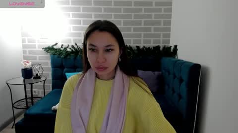 kat__cat online show from 12/17/25, 01:33