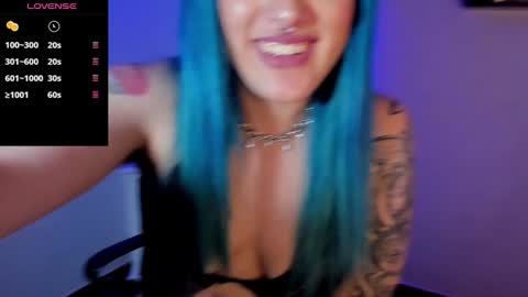 Alicia online show from 12/31/24, 03:34