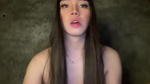 Snapshot of kat_hollandx chatting on 01/05/25, 07:17 Majesty online show from 01/05/25, 07:17