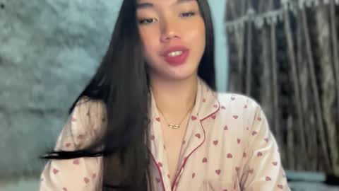 Snapshot of kat_hollandx chatting on 01/29/25, 12:02 Majesty online show from 01/29/25, 12:02