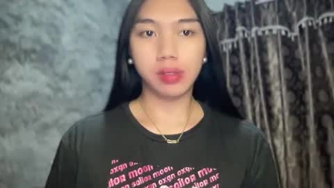 Snapshot of kat_hollandx chatting on 02/03/25, 11:20 Majesty online show from 02/03/25, 11:20