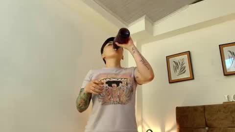 kat paradisse online show from 01/15/26, 12:21