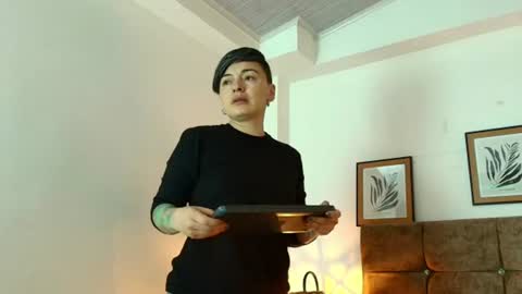 kat paradisse online show from 07/12/26, 11:45