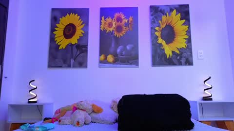 Katalina online show from 01/12/25, 01:05