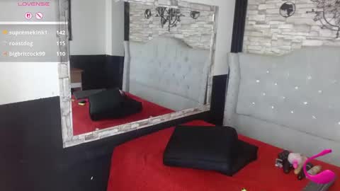 katalella_22 online show from 12/15/25, 05:55