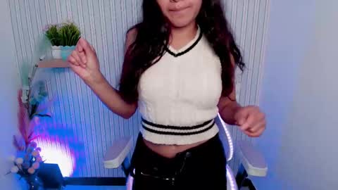 Snapshot of kataleya_018 chatting on 09/25/25, 08:12 kataleya online show from 09/25/25, 08:12