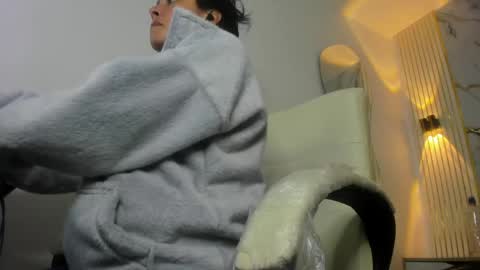kataleya_bella online show from 05/25/26, 06:58