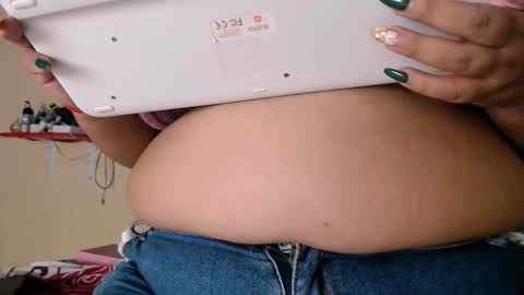 katele online show from 12/21/25, 03:30