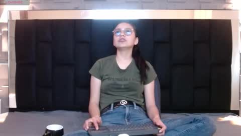 Katalina online show from 10/13/25, 04:07