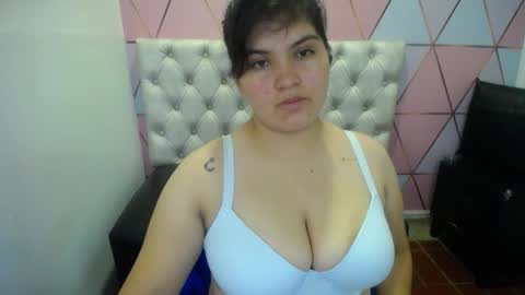 katalina santana25 online show from 01/17/26, 06:22