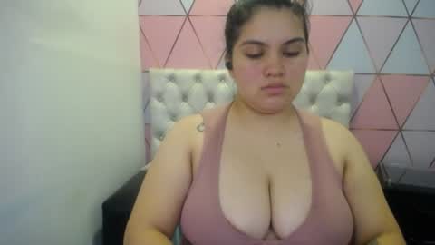 Snapshot of katalina_santana25 chatting on 06/11/26, 12:32 katalina santana25 online show from 06/11/26, 12:32