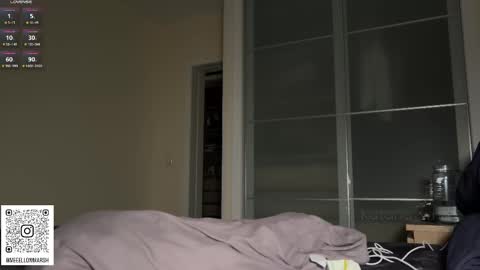 meeellowmarsh - Instagram online show from 03/12/26, 04:46