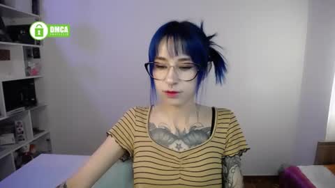 Maca online show from 04/24/26, 02:30