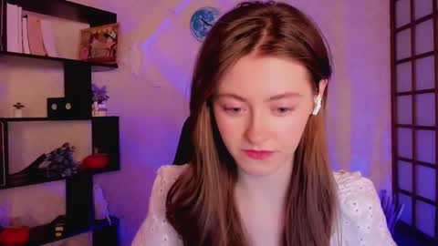 Snapshot of kate_cuddle chatting on 12/10/24, 02:05 Kate online show from 12/10/24, 02:05