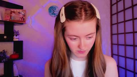 Snapshot of kate_cuddle chatting on 12/12/24, 05:31 Kate online show from 12/12/24, 05:31