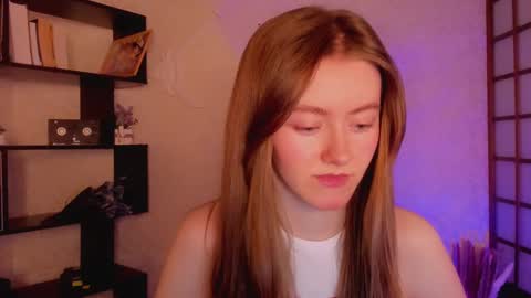 Snapshot of kate_cuddle chatting on 01/16/25, 02:09 Kate online show from 01/16/25, 02:09