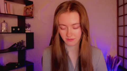 Snapshot of kate_cuddle chatting on 01/29/25, 05:09 Kate online show from 01/29/25, 05:09