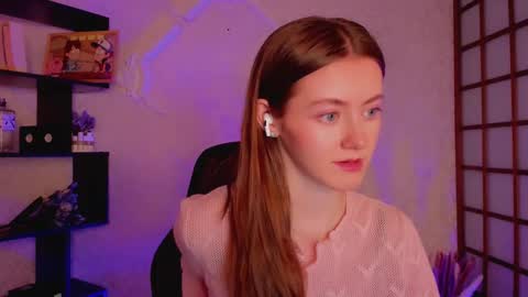 Snapshot of kate_cuddle chatting on 02/04/25, 05:10 Kate online show from 02/04/25, 05:10