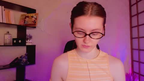 Snapshot of kate_cuddle chatting on 02/05/25, 05:09 Kate online show from 02/05/25, 05:09