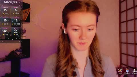 Snapshot of kate_cuddle chatting on 02/13/25, 02:12 Kate online show from 02/13/25, 02:12