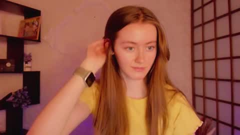 Snapshot of kate_cuddle chatting on 02/18/25, 05:09 Kate online show from 02/18/25, 05:09