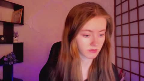 Snapshot of kate_cuddle chatting on 02/27/25, 02:10 Kate online show from 02/27/25, 02:10