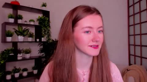 Snapshot of kate_cuddle chatting on 09/30/25, 02:27 Kate online show from 09/30/25, 02:27