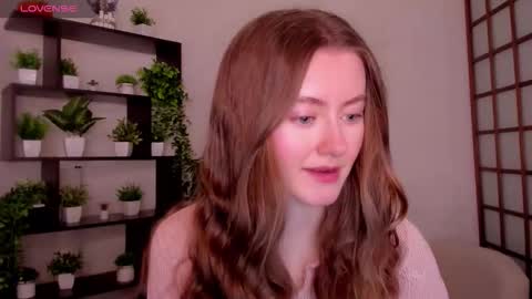 Snapshot of kate_cuddle chatting on 12/15/25, 03:22 Kate online show from 12/15/25, 03:22