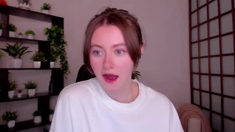 Snapshot of kate_cuddle chatting on 02/09/26, 03:10 Kate online show from 02/09/26, 03:10