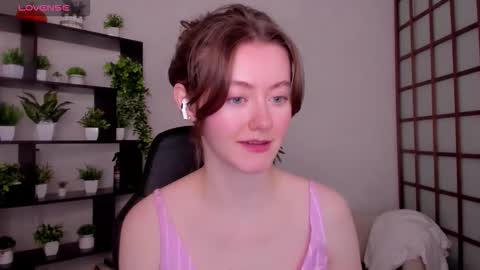 Snapshot of kate_cuddle chatting on 02/11/26, 02:49 Kate online show from 02/11/26, 02:49