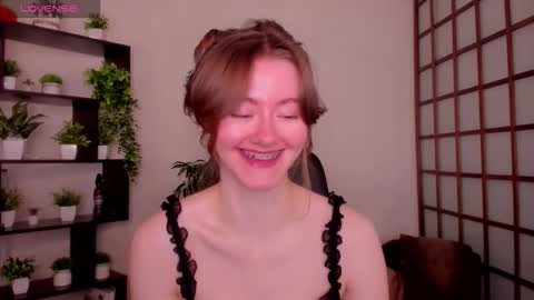 Snapshot of kate_cuddle chatting on 02/13/26, 02:29 Kate online show from 02/13/26, 02:29