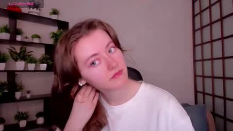 Snapshot of kate_cuddle chatting on 02/16/26, 02:40 Kate online show from 02/16/26, 02:40